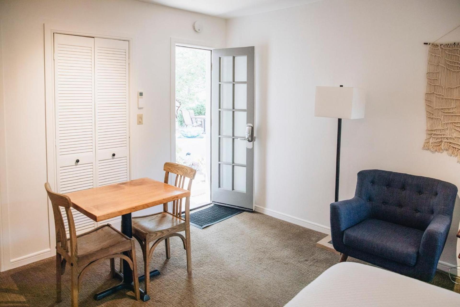 Cottage Inn & Spa photo 40