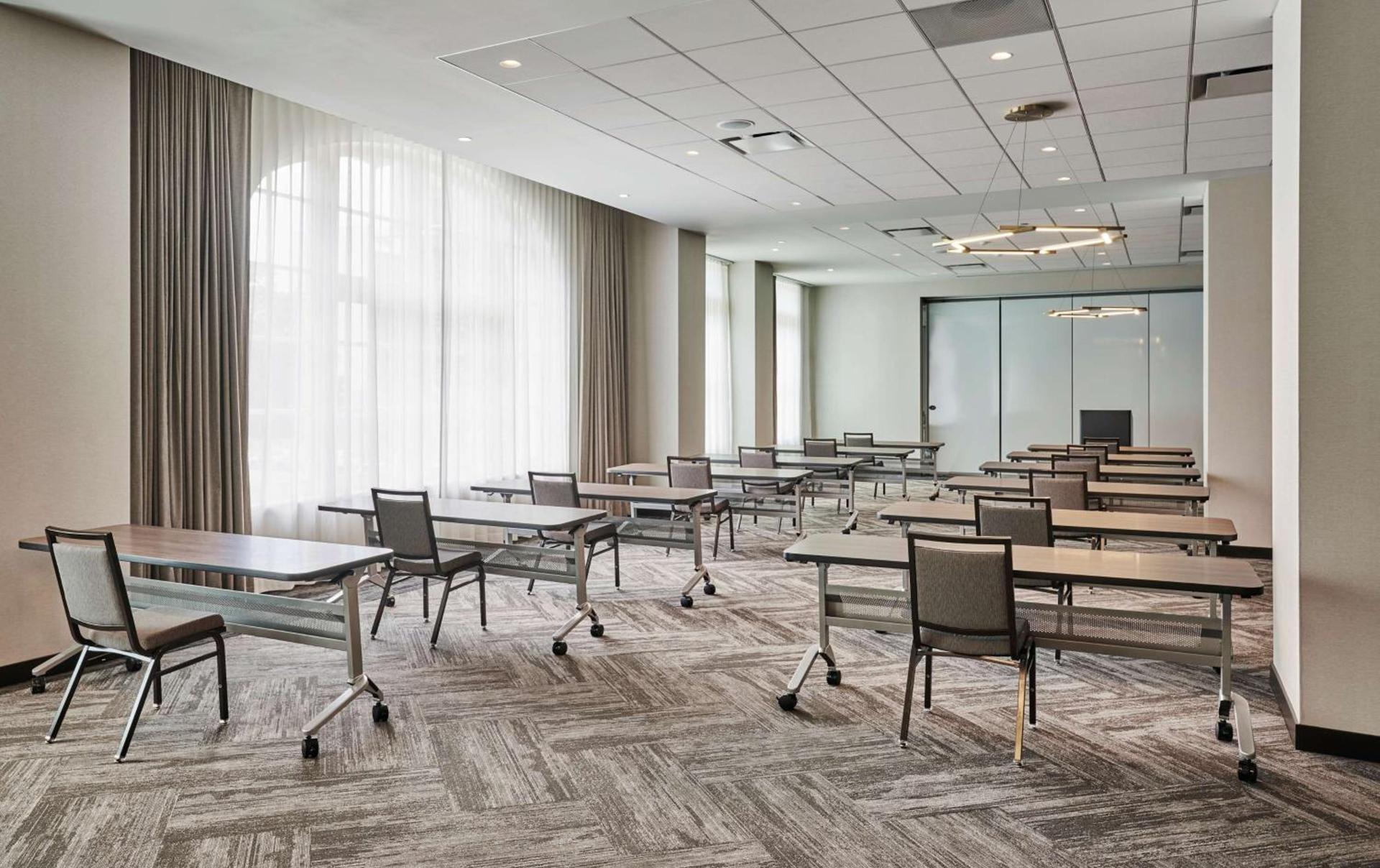 Hyatt Place Chicago Medical/University District photo 20