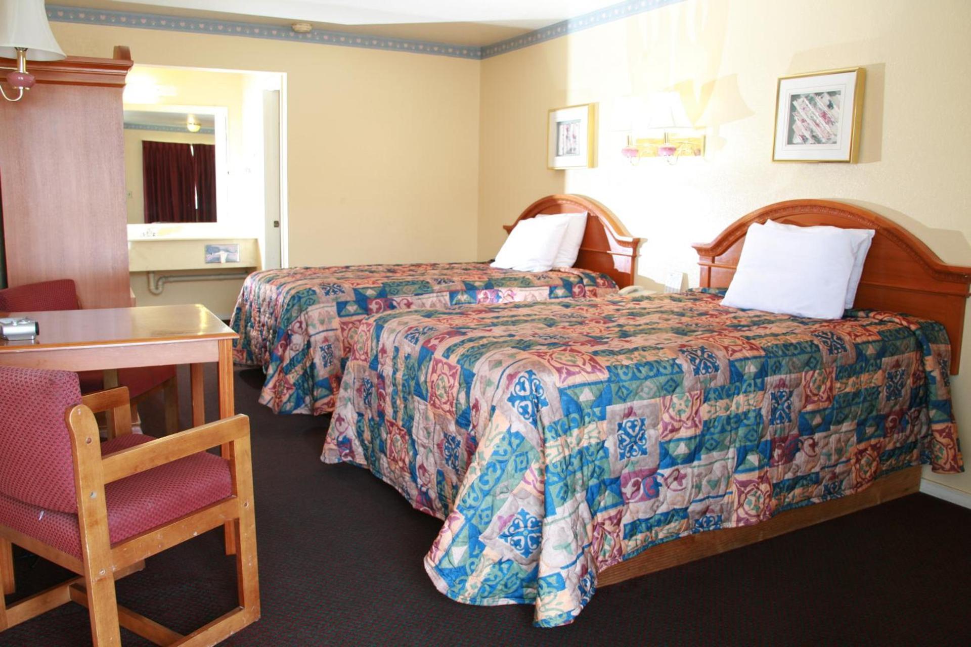 Claremore Motor Inn photo 8