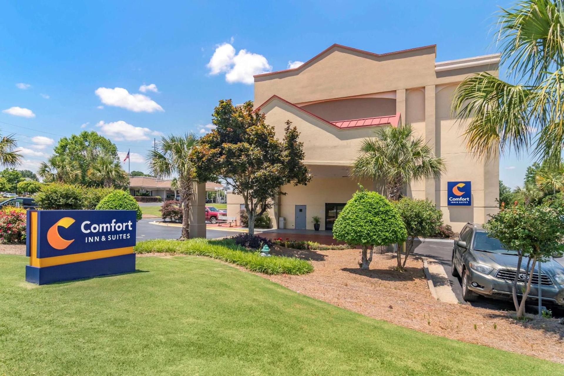 Comfort Inn & Suites Athens North photo 2