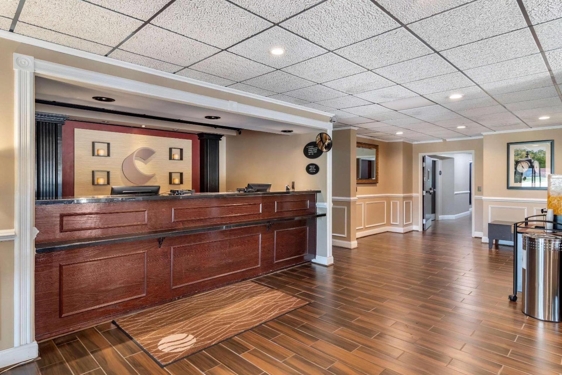 Comfort Inn & Suites Athens North photo 6