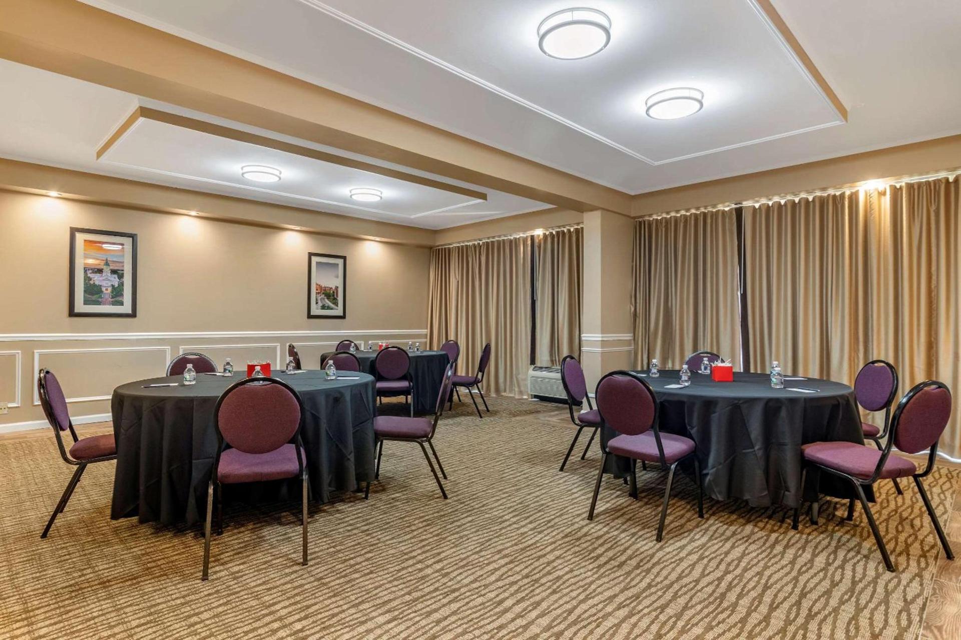 Comfort Inn & Suites Athens North photo 33