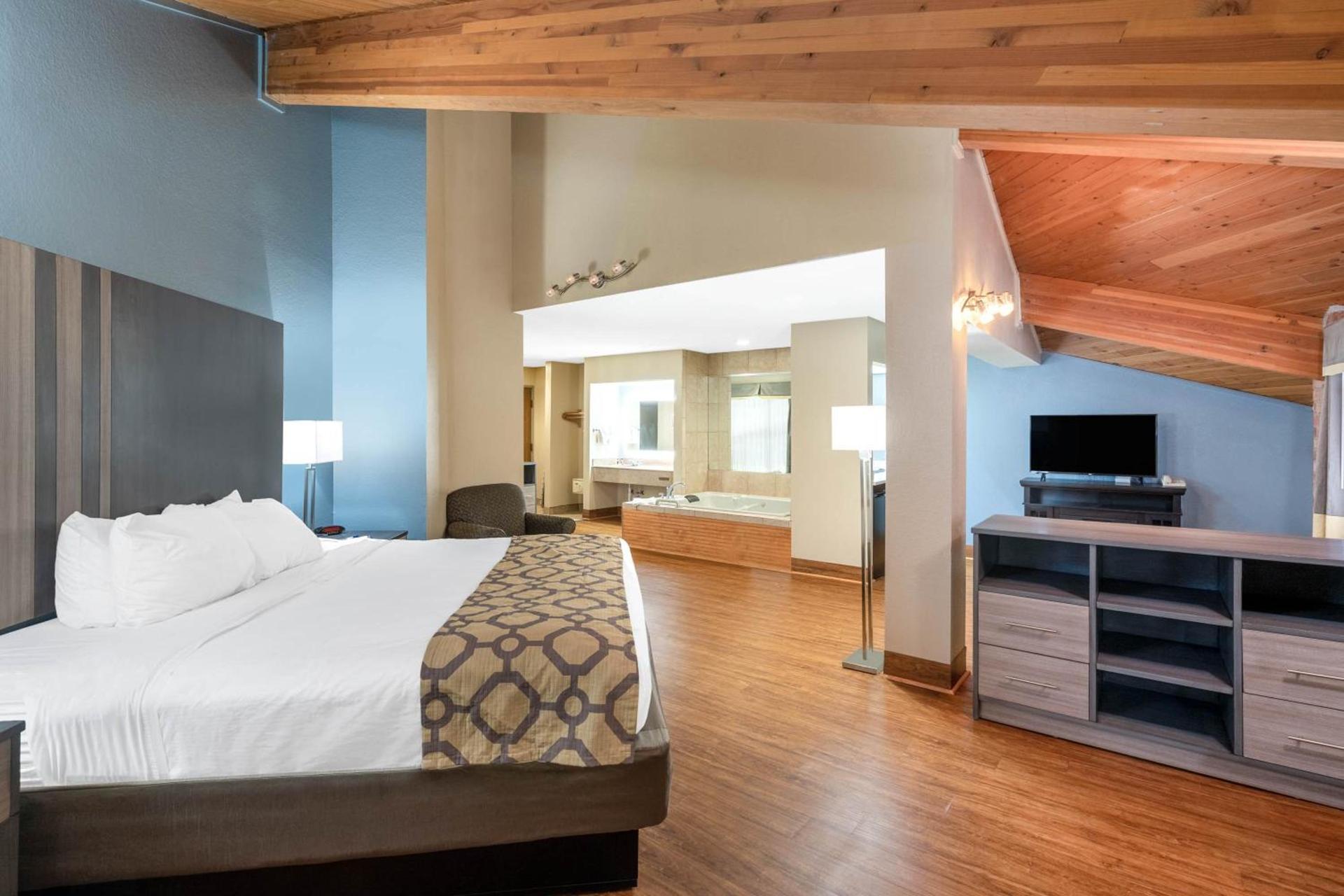 Baymont by Wyndham Tupelo photo 12