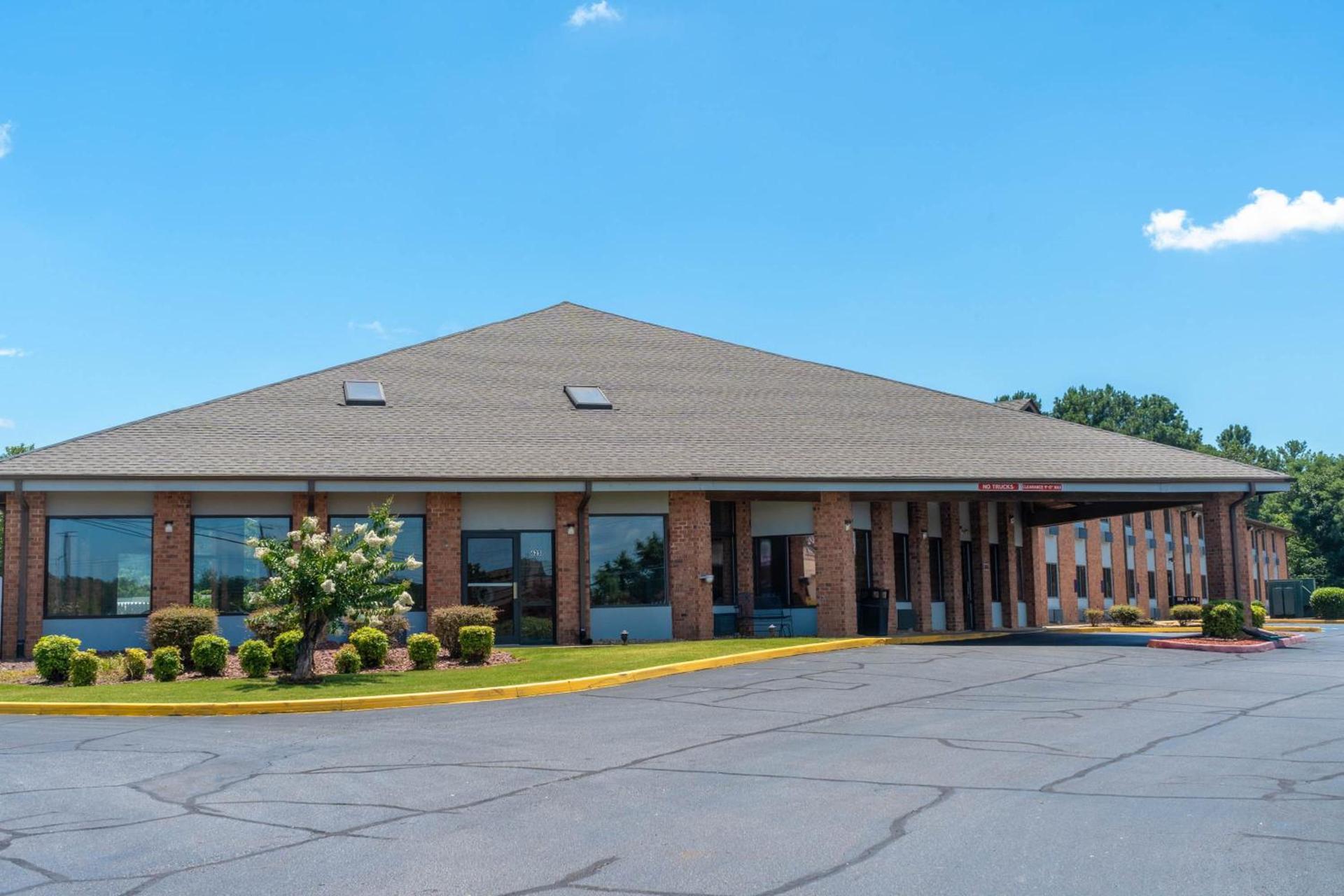 Baymont by Wyndham Tupelo photo 5