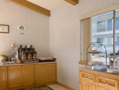 Super 8 by Wyndham Susanville photo 38
