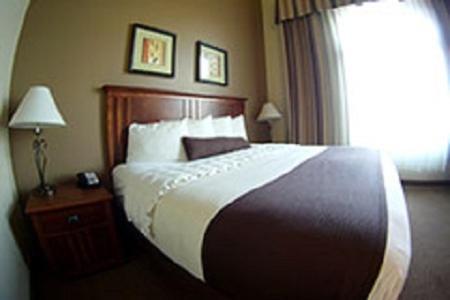 C'mon Inn & Suites Fargo photo 10
