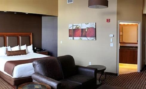 C'mon Inn & Suites Fargo photo 16