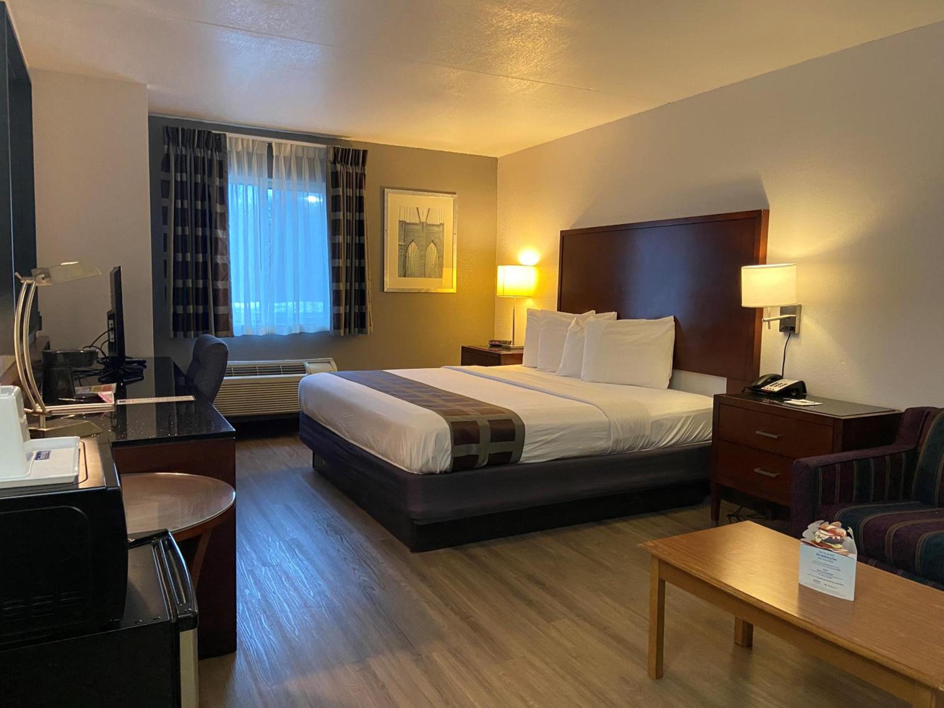 Travelodge Inn & Suites by Wyndham Albany photo 6