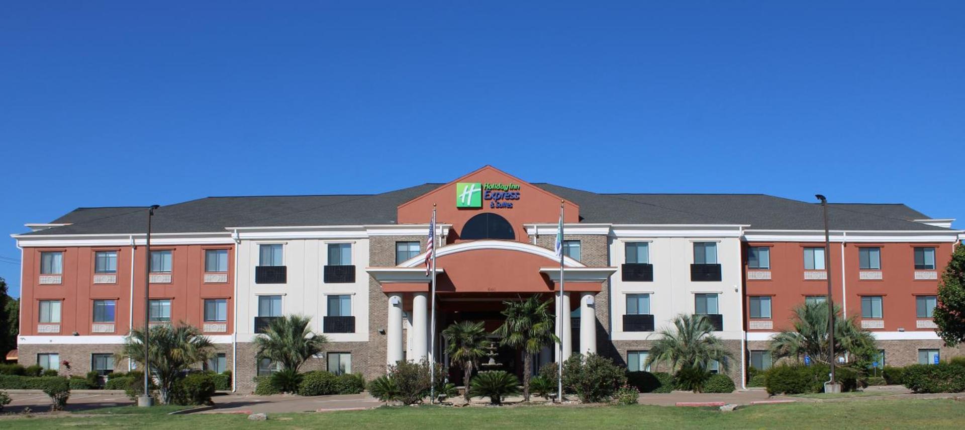 Holiday Inn Express Hotel and Suites Fairfield-North by IHG photo 19