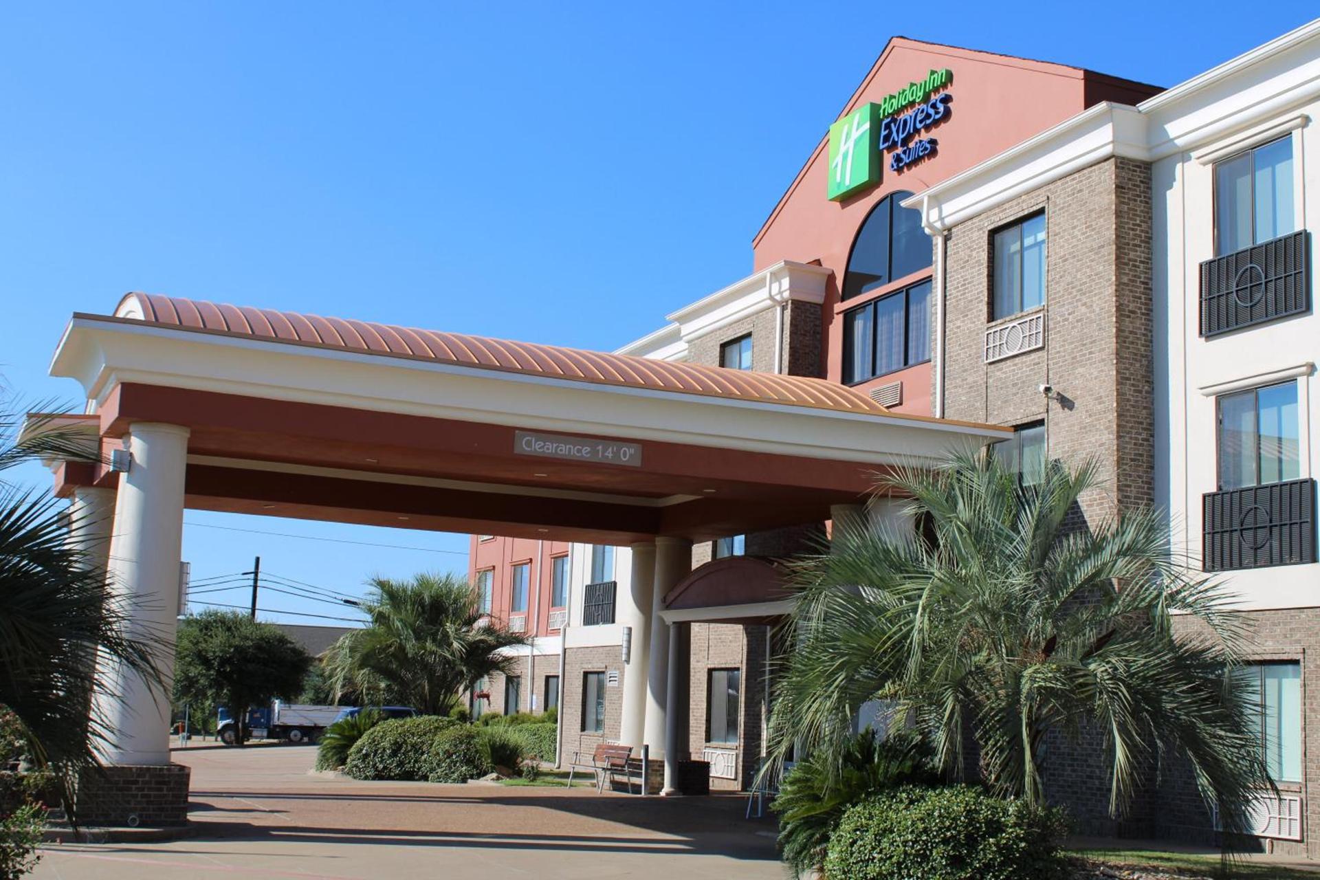 Holiday Inn Express Hotel and Suites Fairfield-North by IHG photo 18