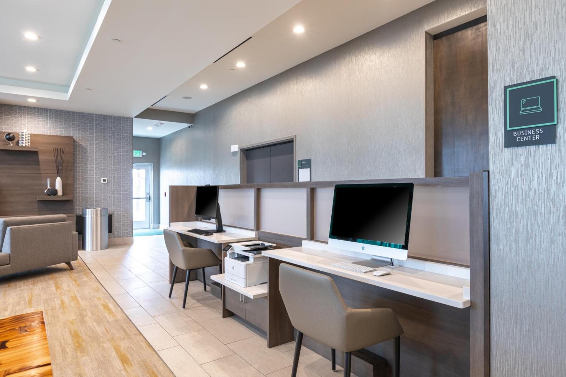 Holiday Inn Greenville - Woodruff Road by IHG photo 13