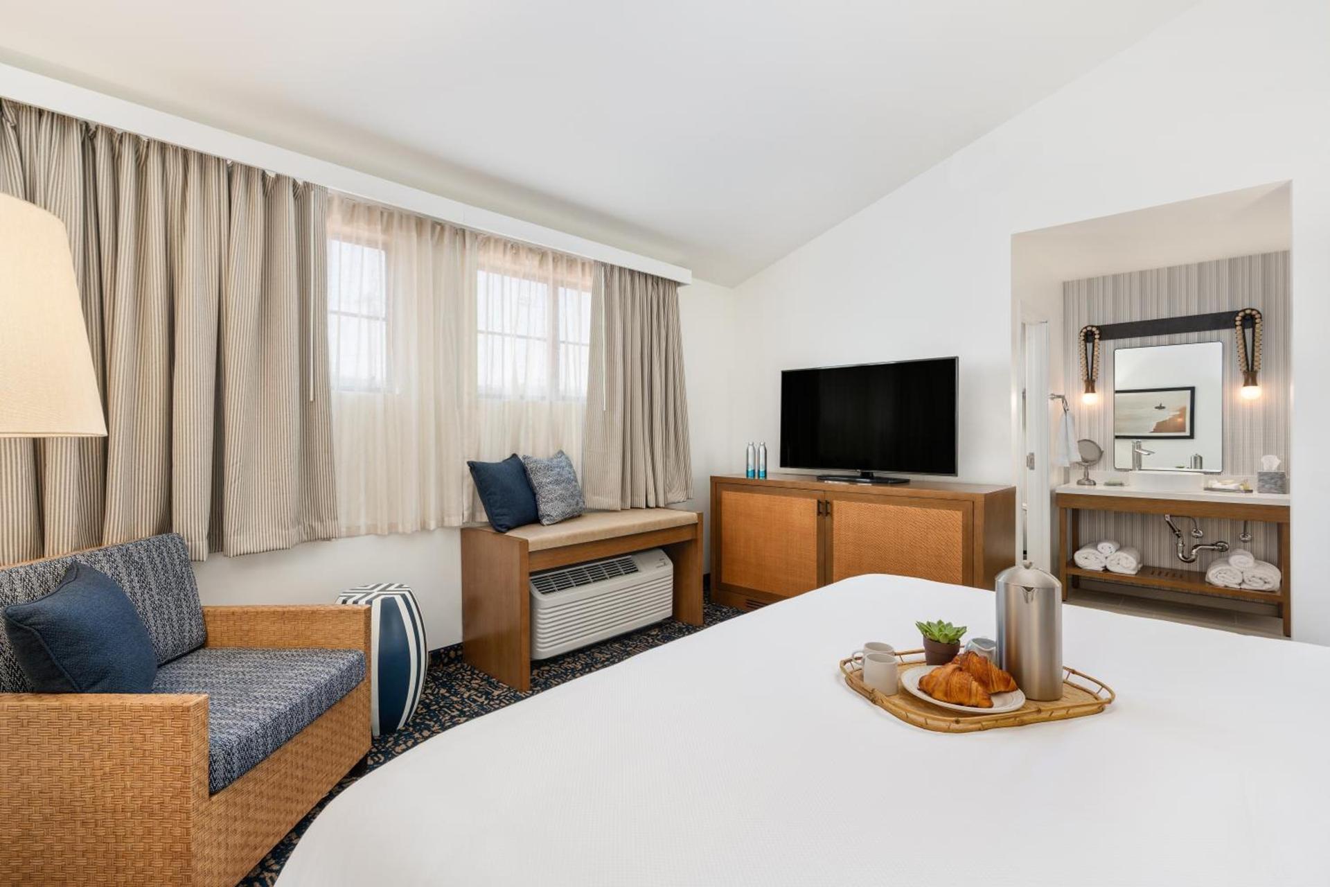 Mason Beach Inn photo 15