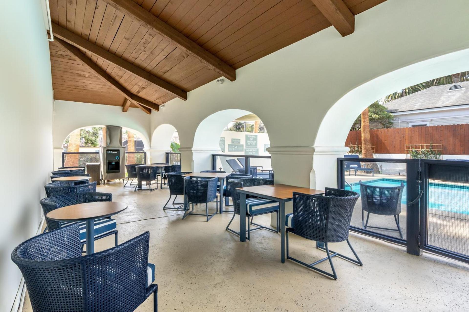 Mason Beach Inn photo 22