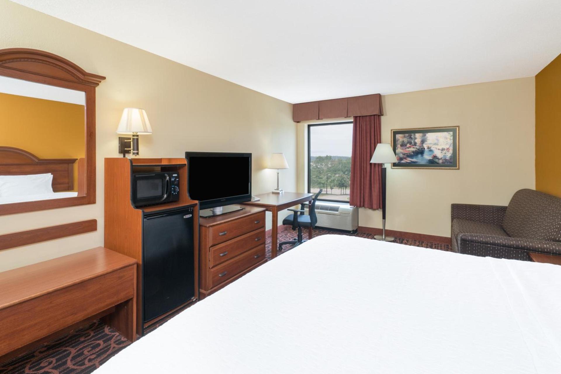 Hamilton Inn Birmingham-Bessemer photo 15
