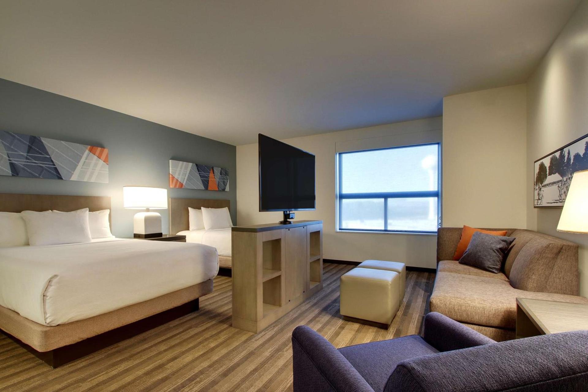 Hyatt House Oak Brook photo 44