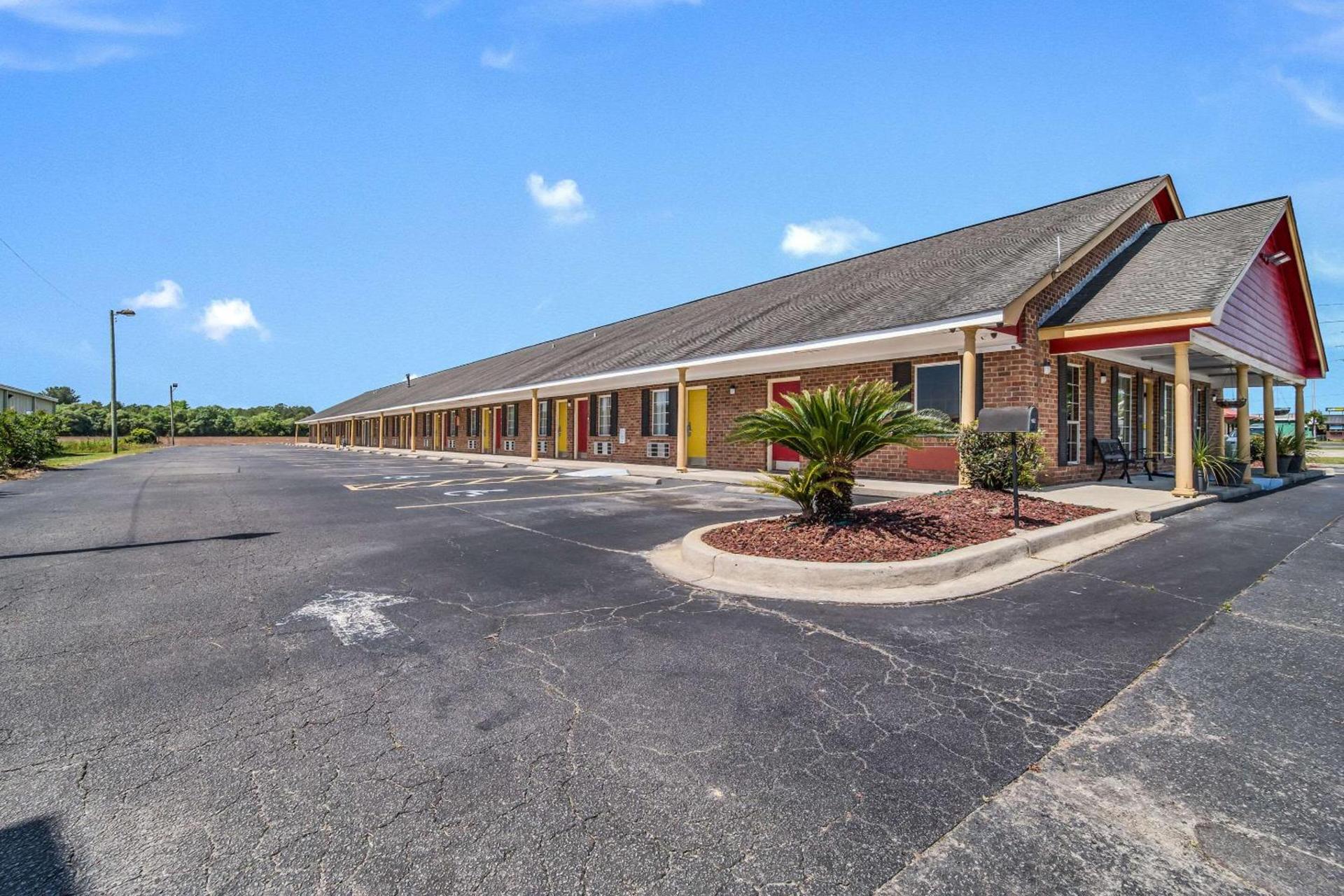 Econo Lodge Santee photo 3