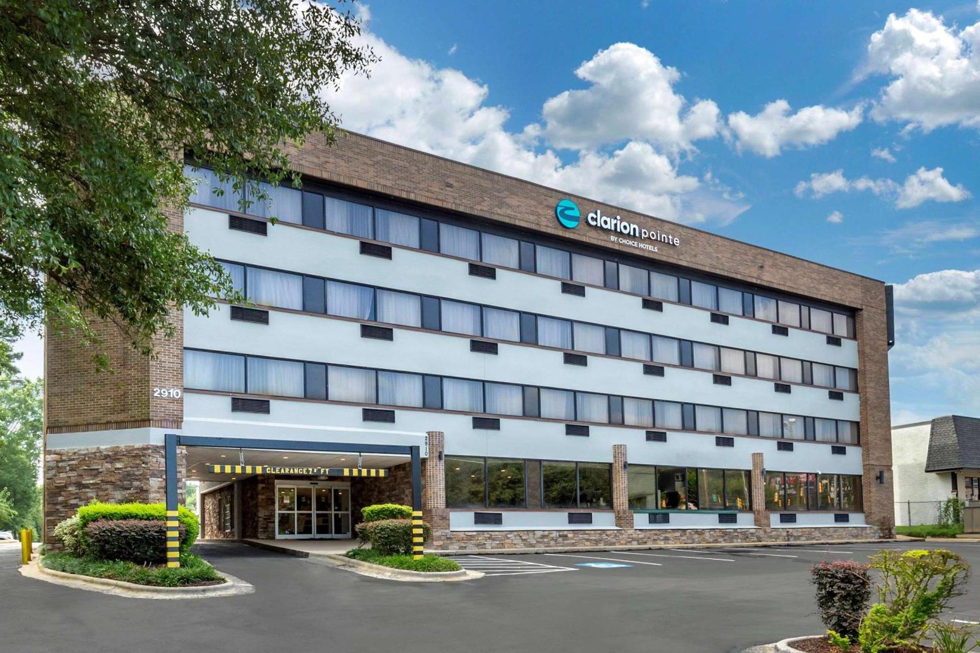 Clarion Pointe Raleigh Midtown photo 2