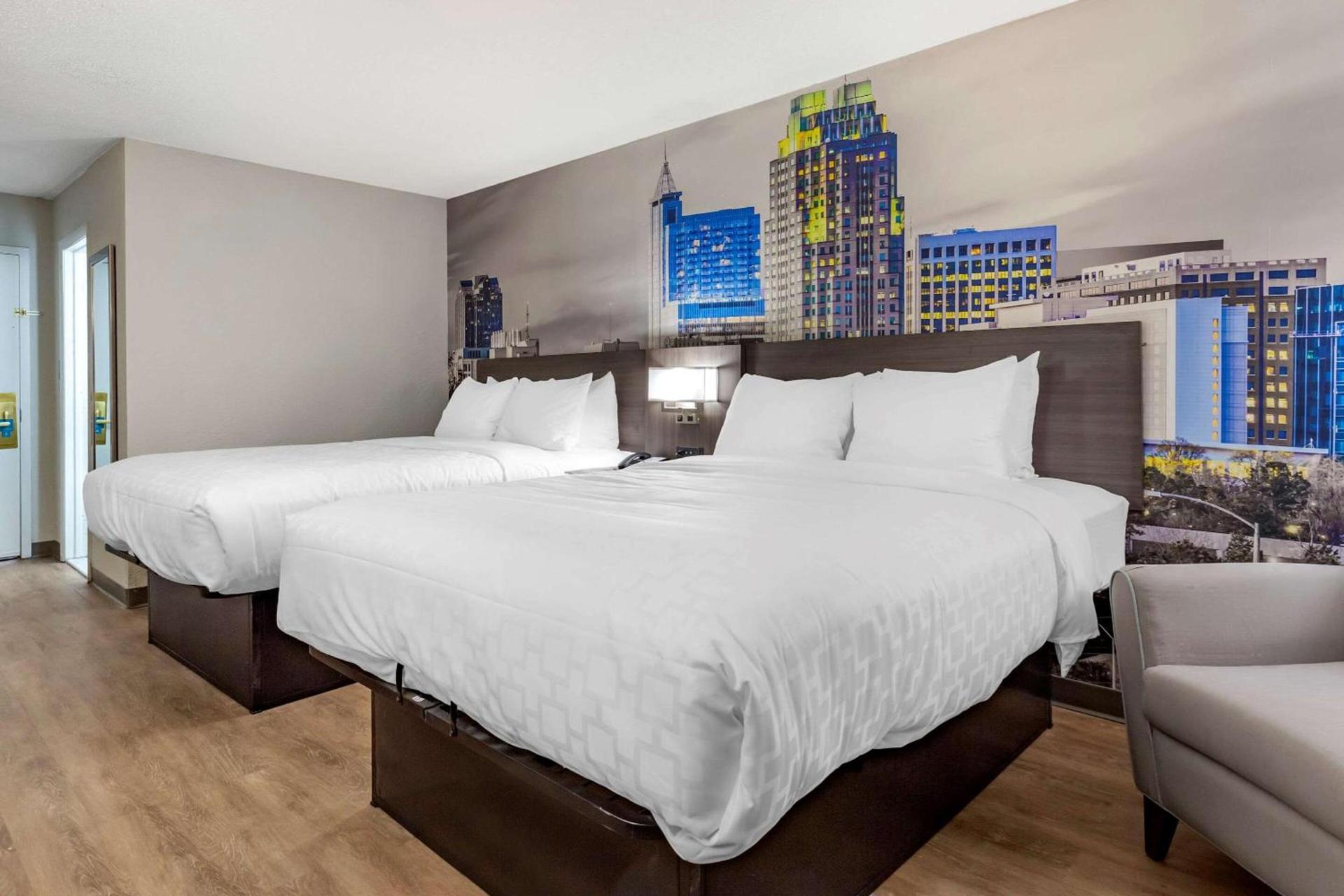 Clarion Pointe Raleigh Midtown photo 22