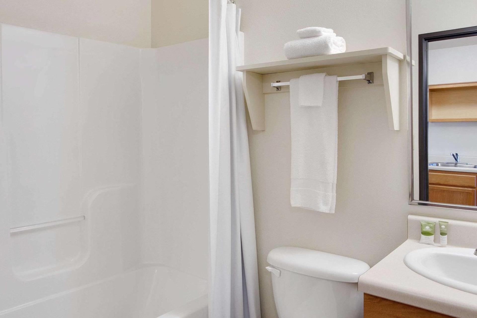 WoodSpring Suites Colonial Heights Fort Lee photo 17