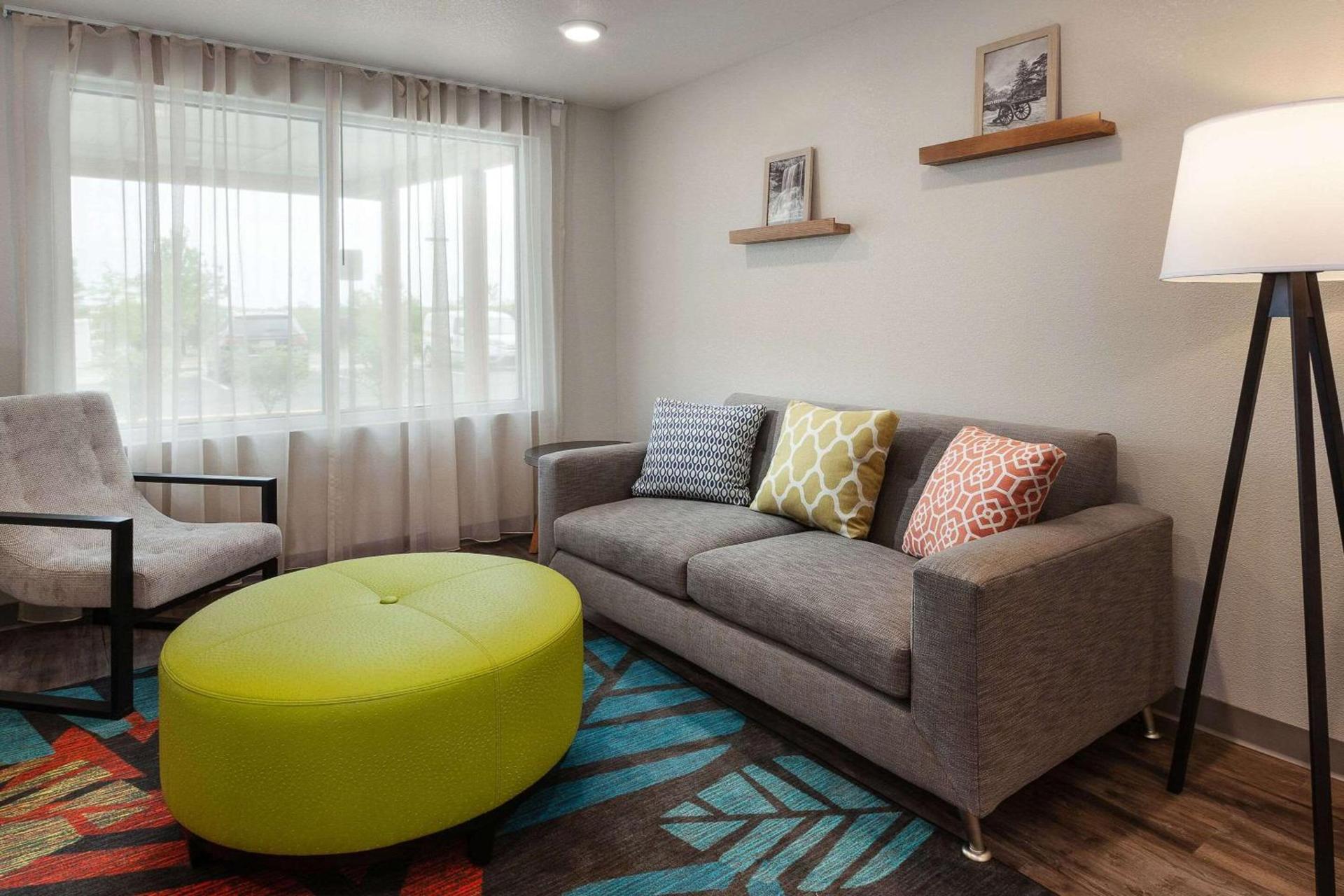 WoodSpring Suites Quantico photo 6