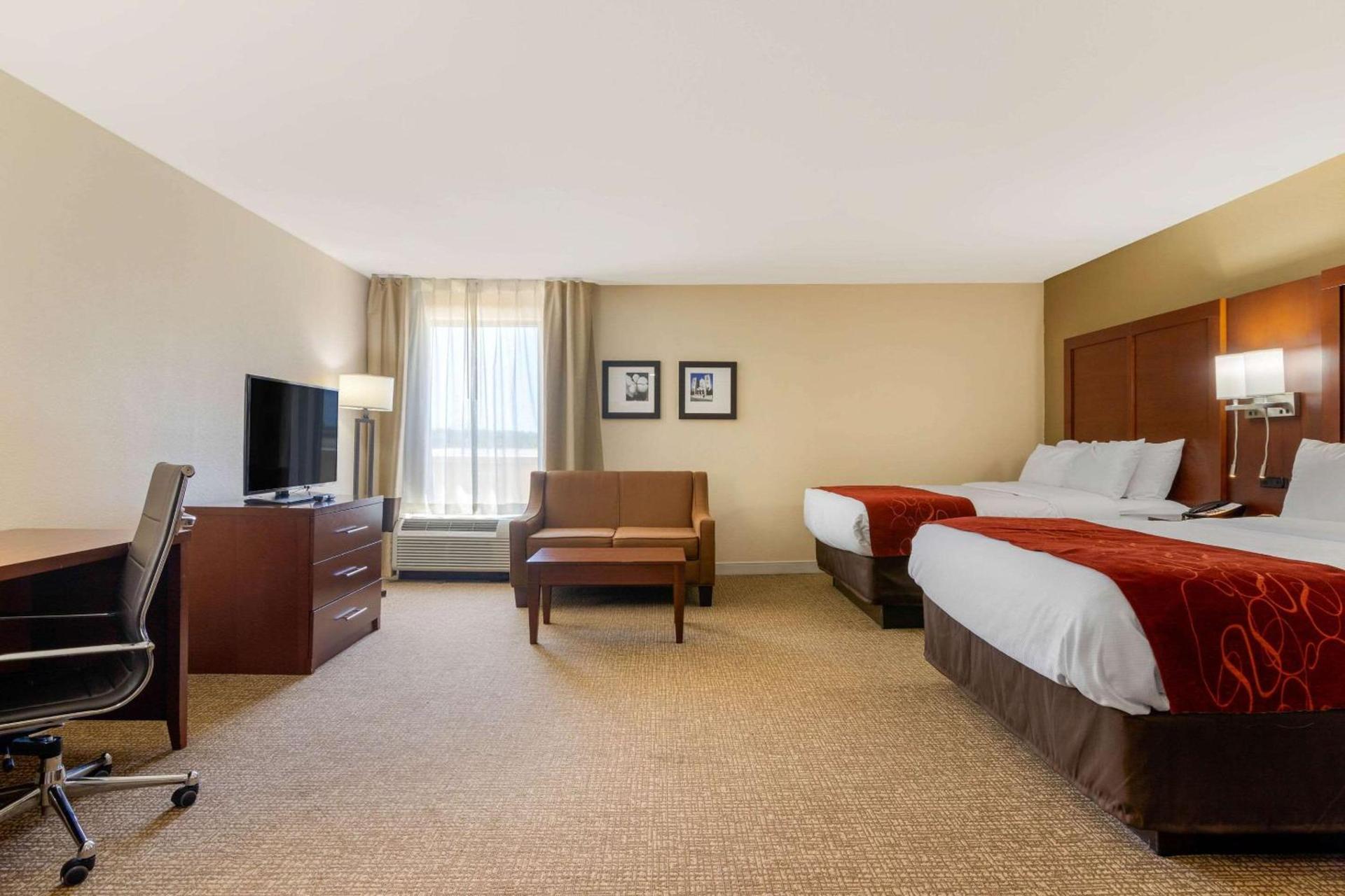 Comfort Inn & Suites Macon West photo 18