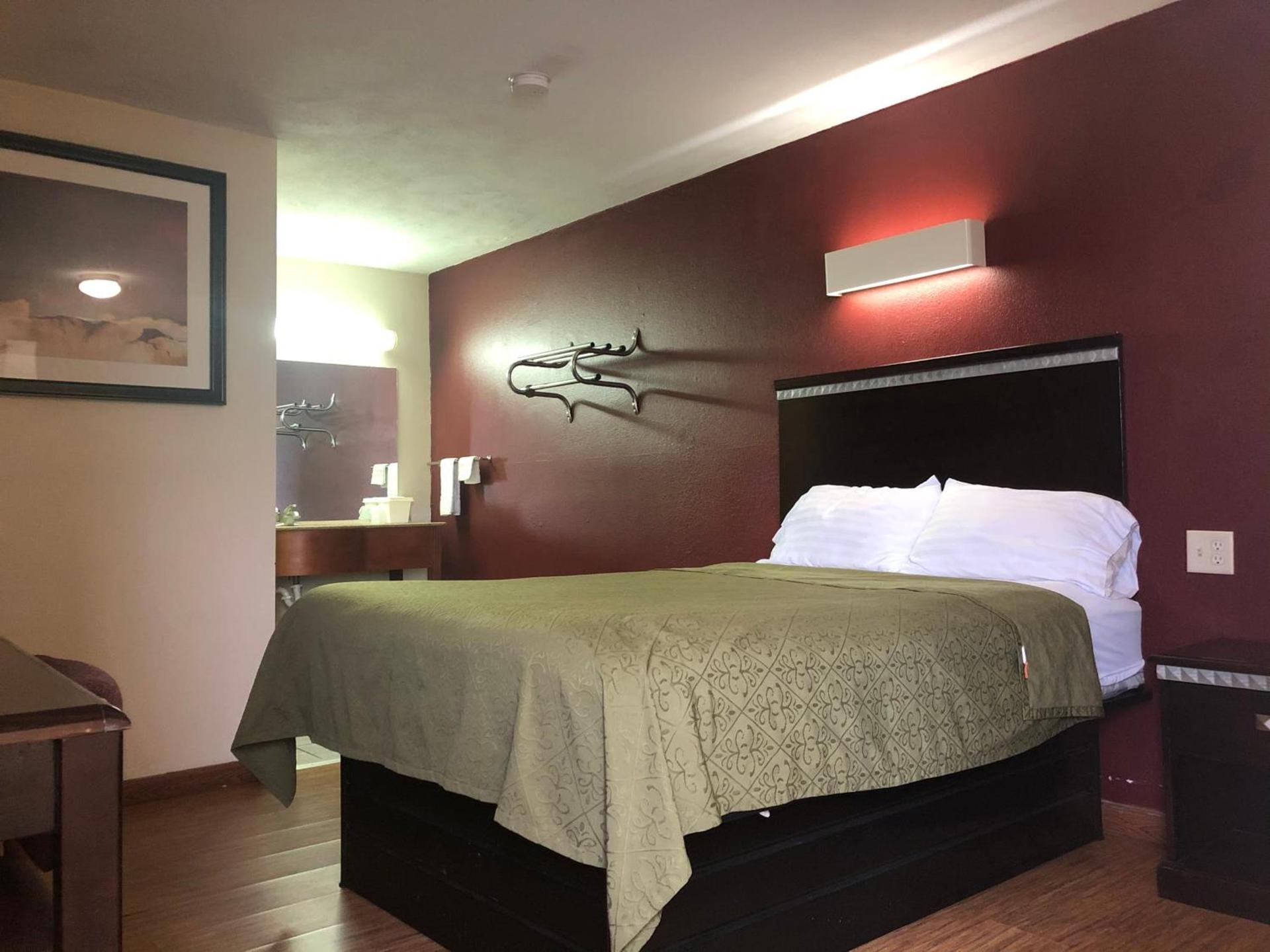 Crossroads Inn photo 5