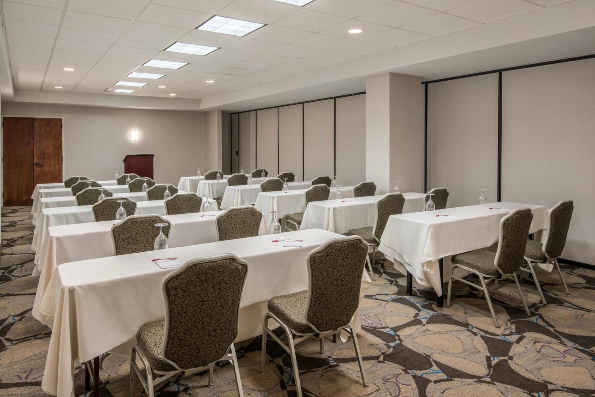 Crowne Plaza Memphis Downtown by IHG photo 33