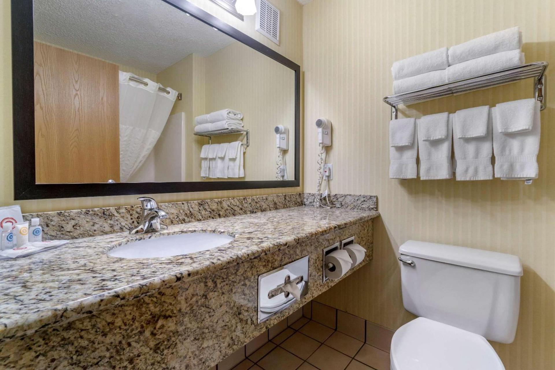 Comfort Inn & Suites Bothell - Seattle North photo 23