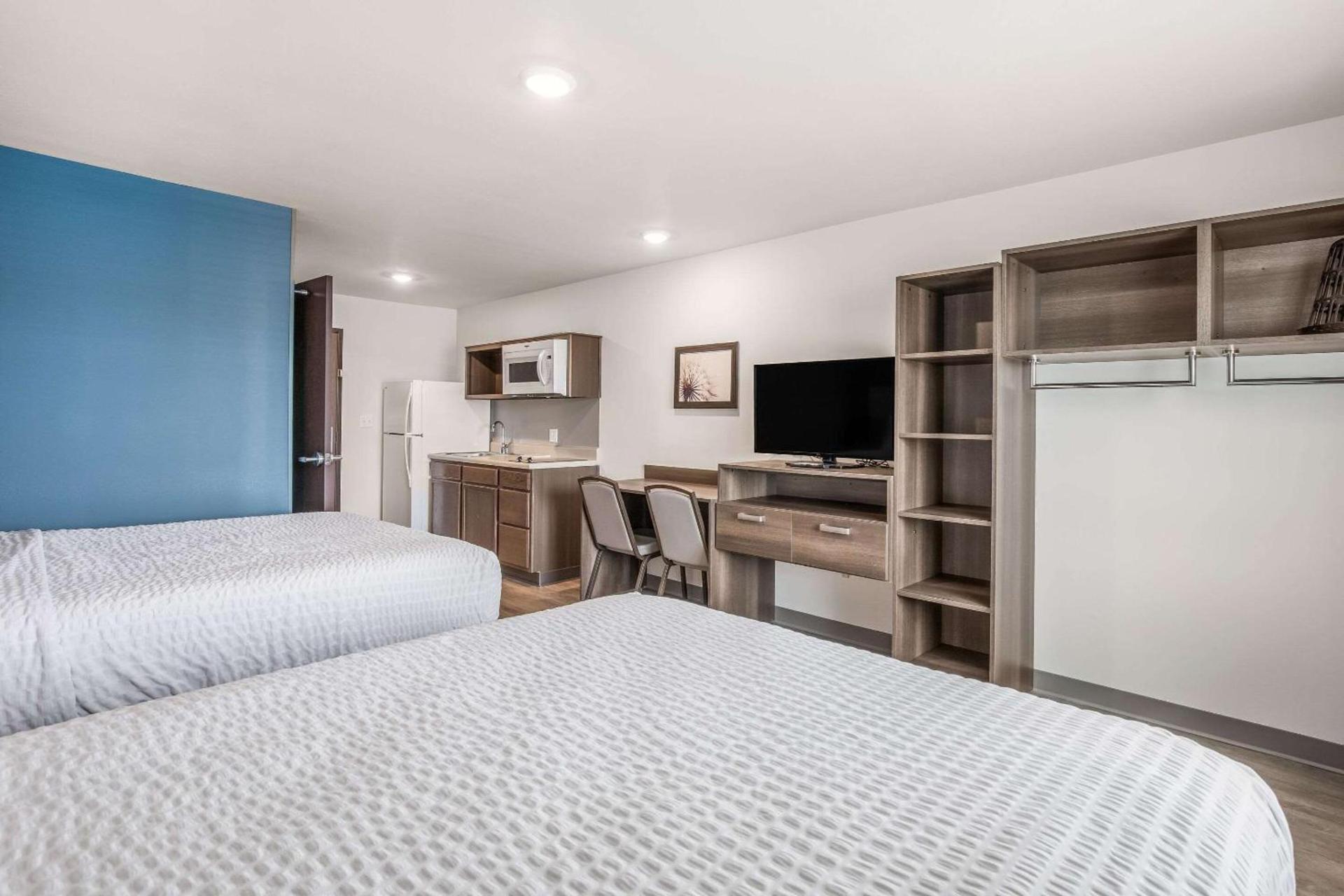 WoodSpring Suites Chicago Midway photo 24