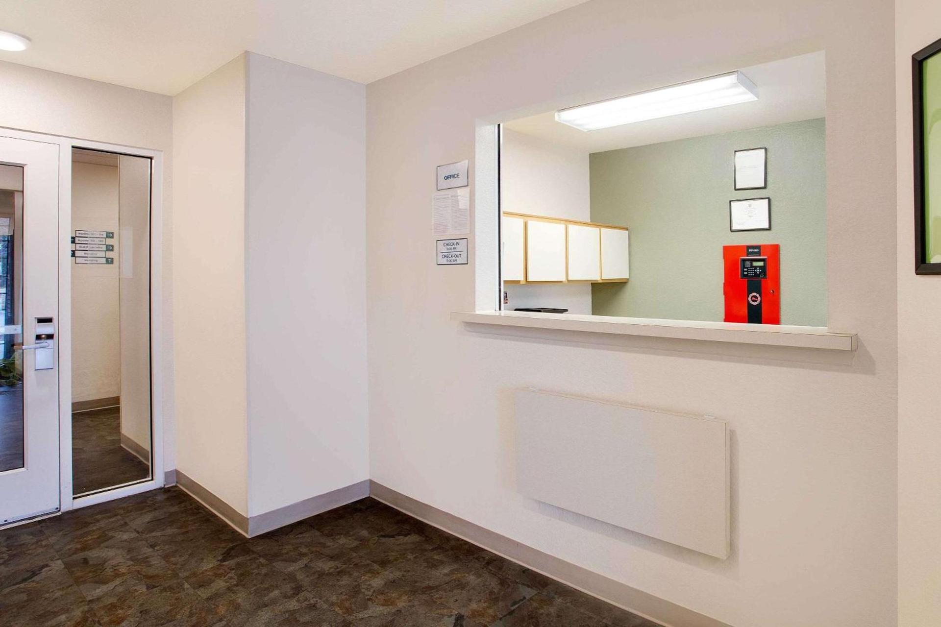 WoodSpring Suites Chesapeake-Norfolk South photo 4