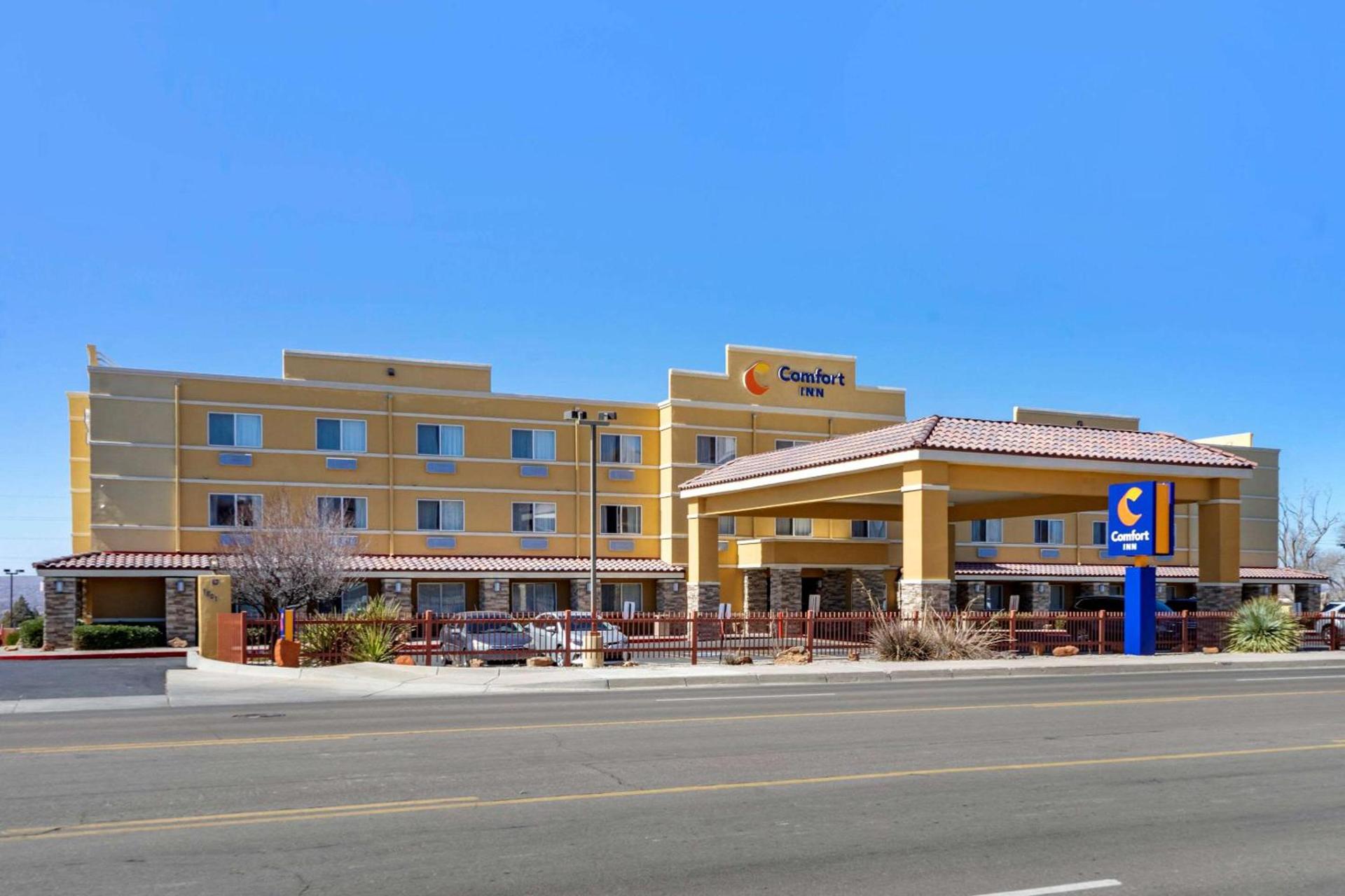 Comfort Inn Albuquerque Airport photo 1