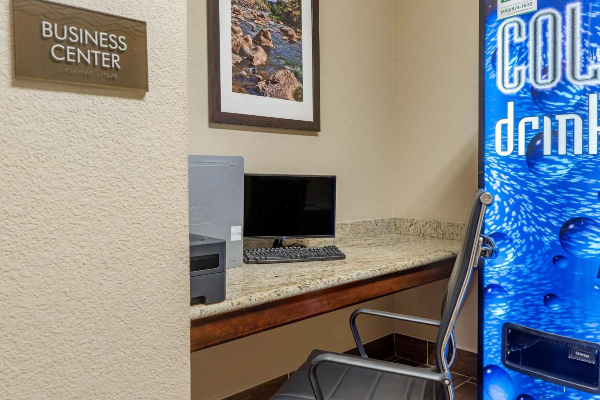 Comfort Inn Albuquerque Airport photo 26