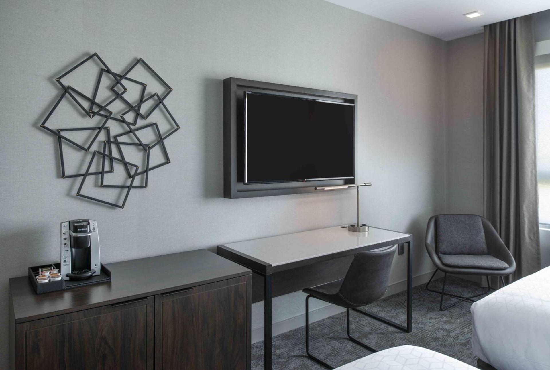 Holiday Inn Express - Boston Logan Airport - Revere by IHG photo 22