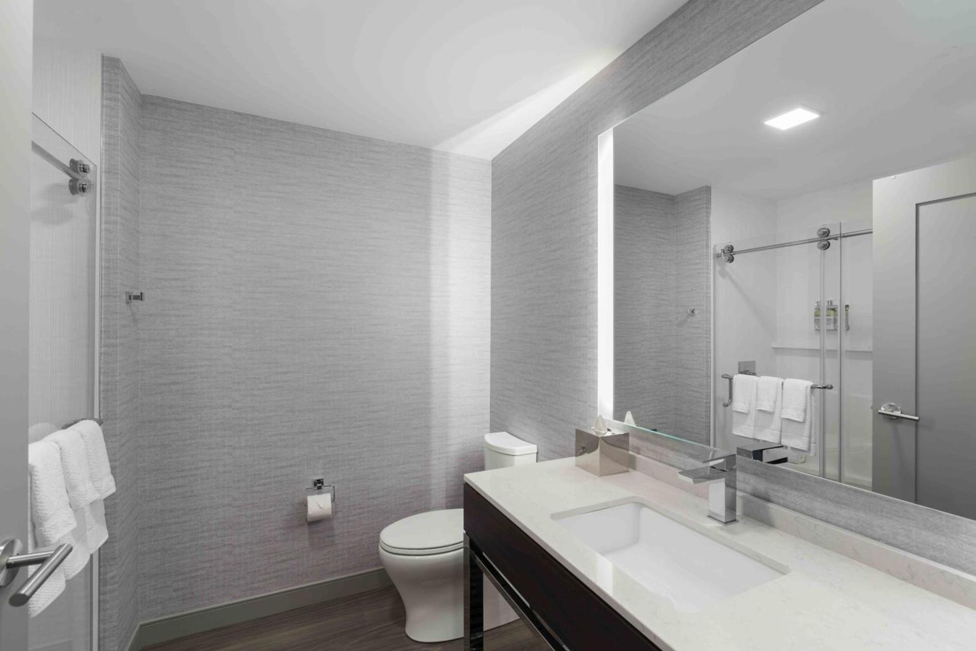 Holiday Inn Express - Boston Logan Airport - Revere by IHG photo 25