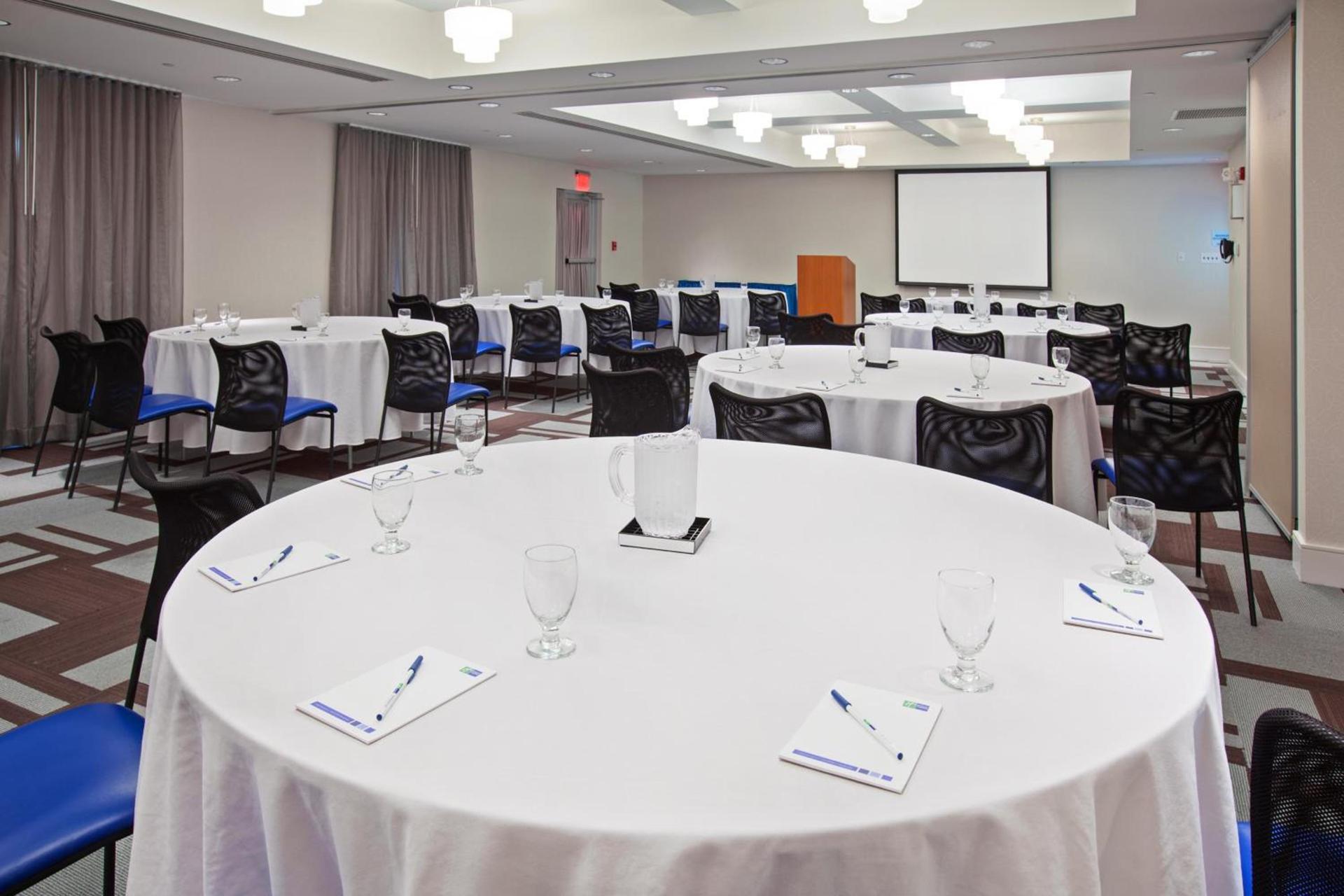 Holiday Inn Express Indianapolis - Fishers by IHG photo 25