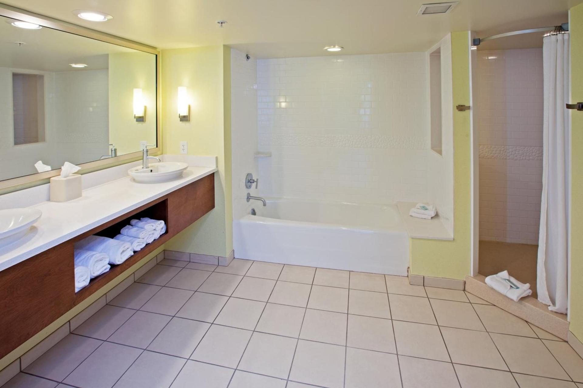 Holiday Inn Express Indianapolis - Fishers by IHG photo 17