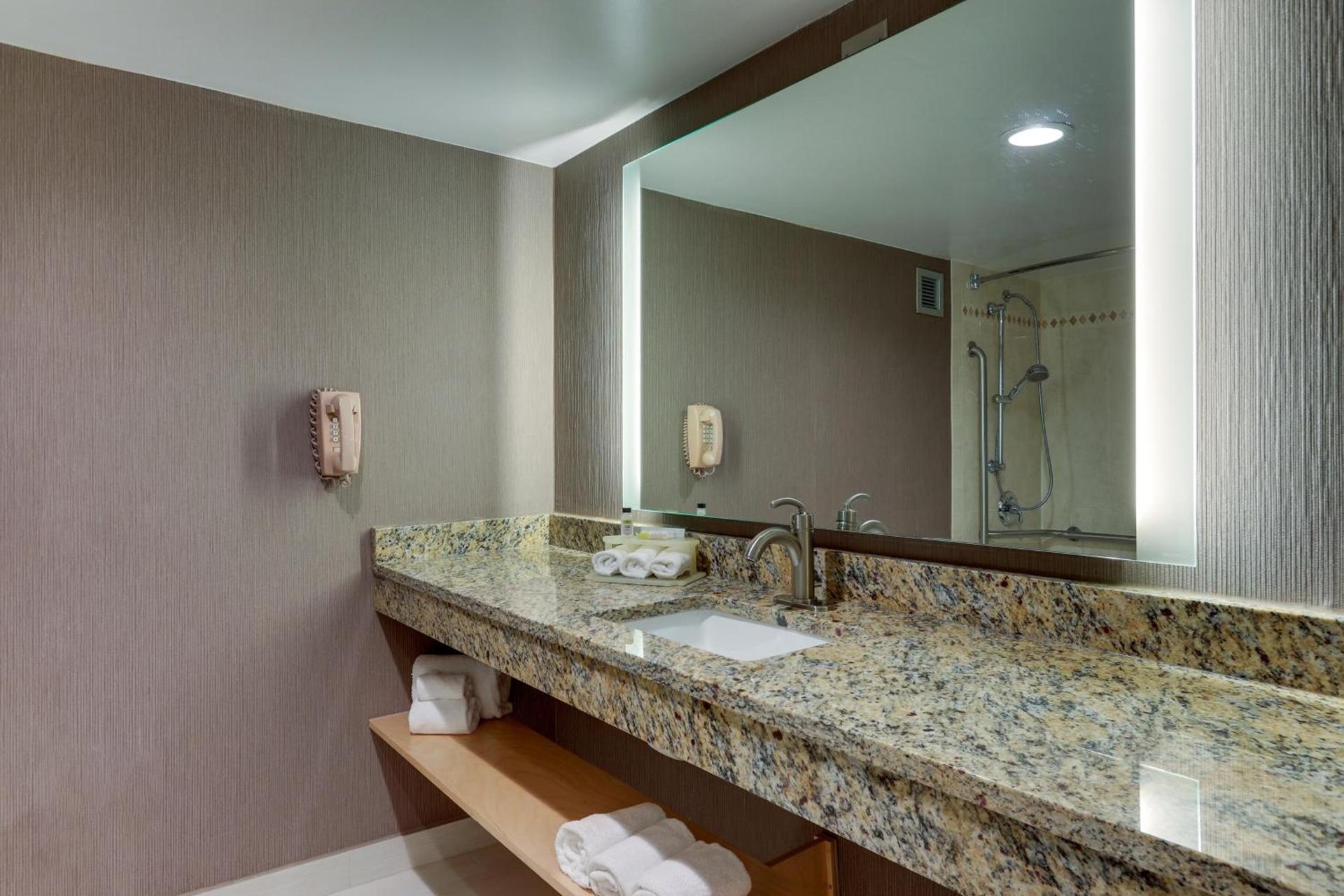 Holiday Inn Express Aberdeen-Chesapeake House by IHG photo 35
