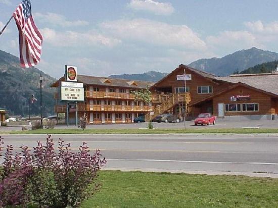 The Bull Moose Lodge photo 1
