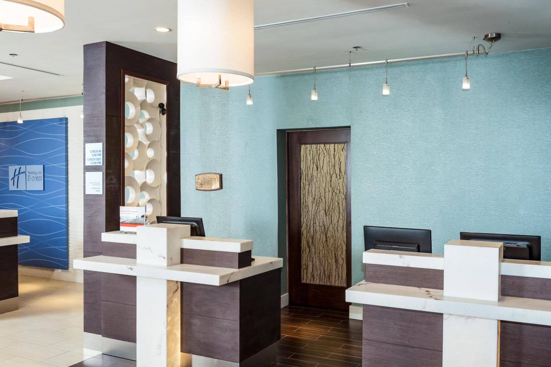 Holiday Inn Express at Monterey Bay by IHG photo 8