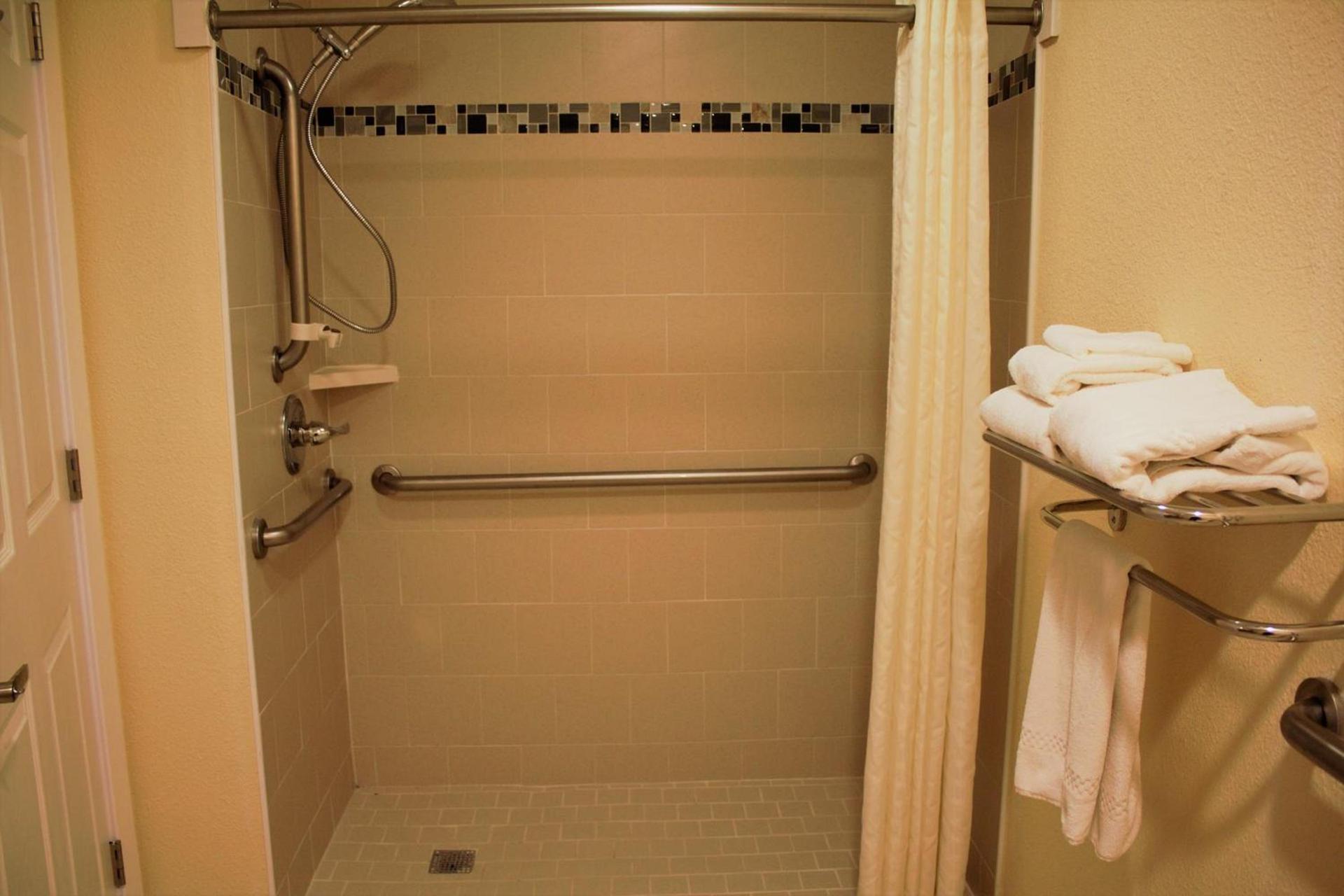 Oregon Trail Inn and Suites photo 13