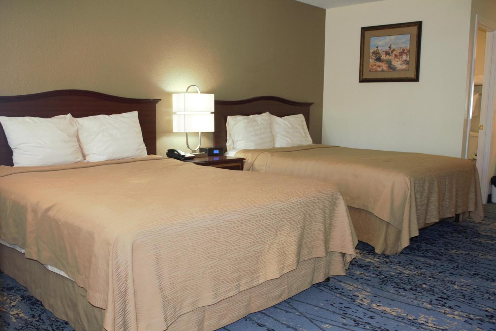 Oregon Trail Inn and Suites photo 12