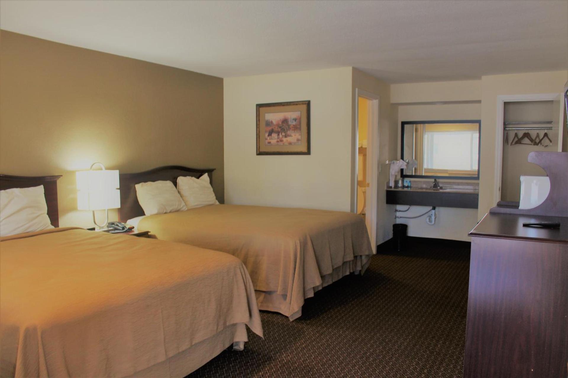 Oregon Trail Inn and Suites photo 10