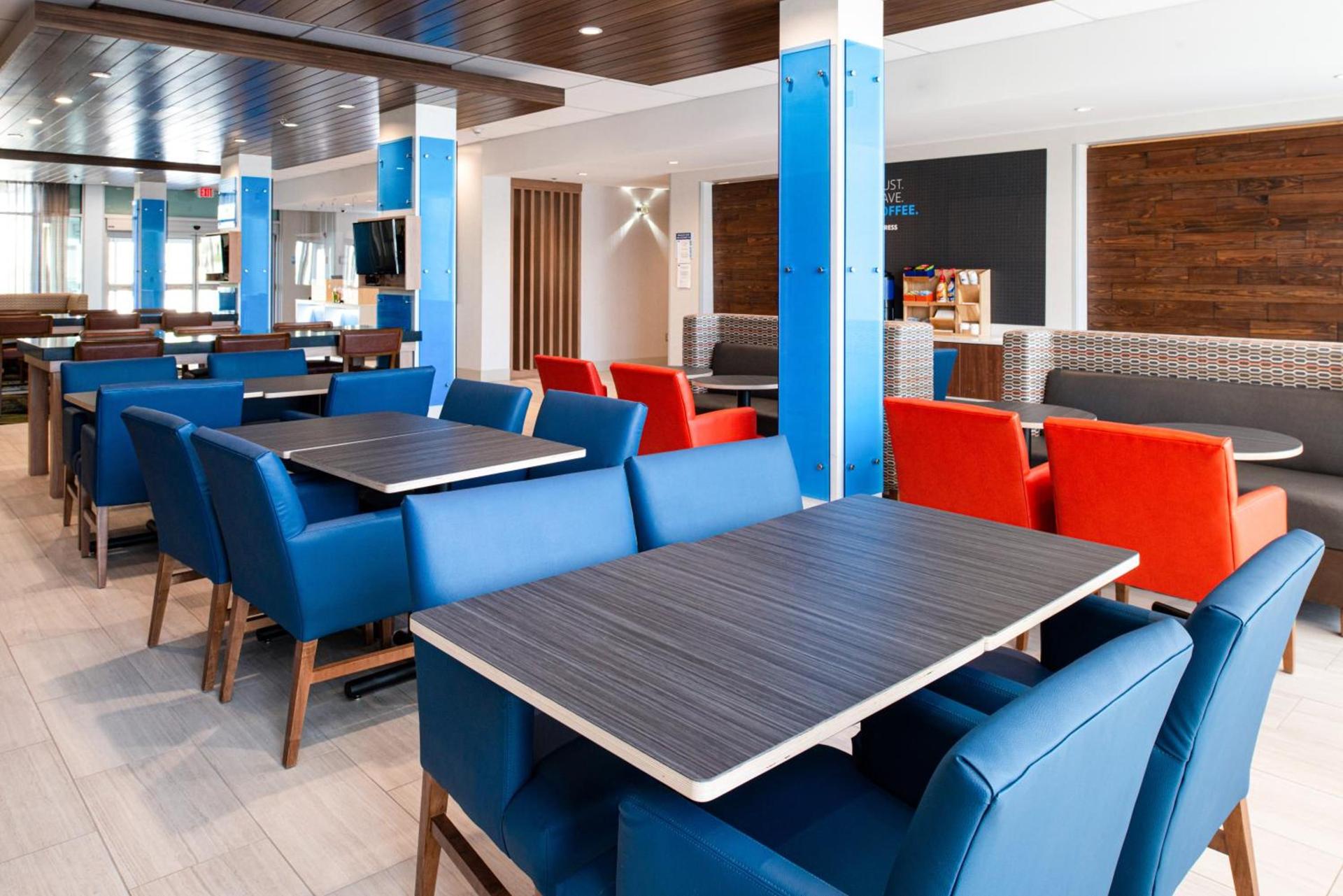 Holiday Inn Express & Suites - Elko by IHG photo 24