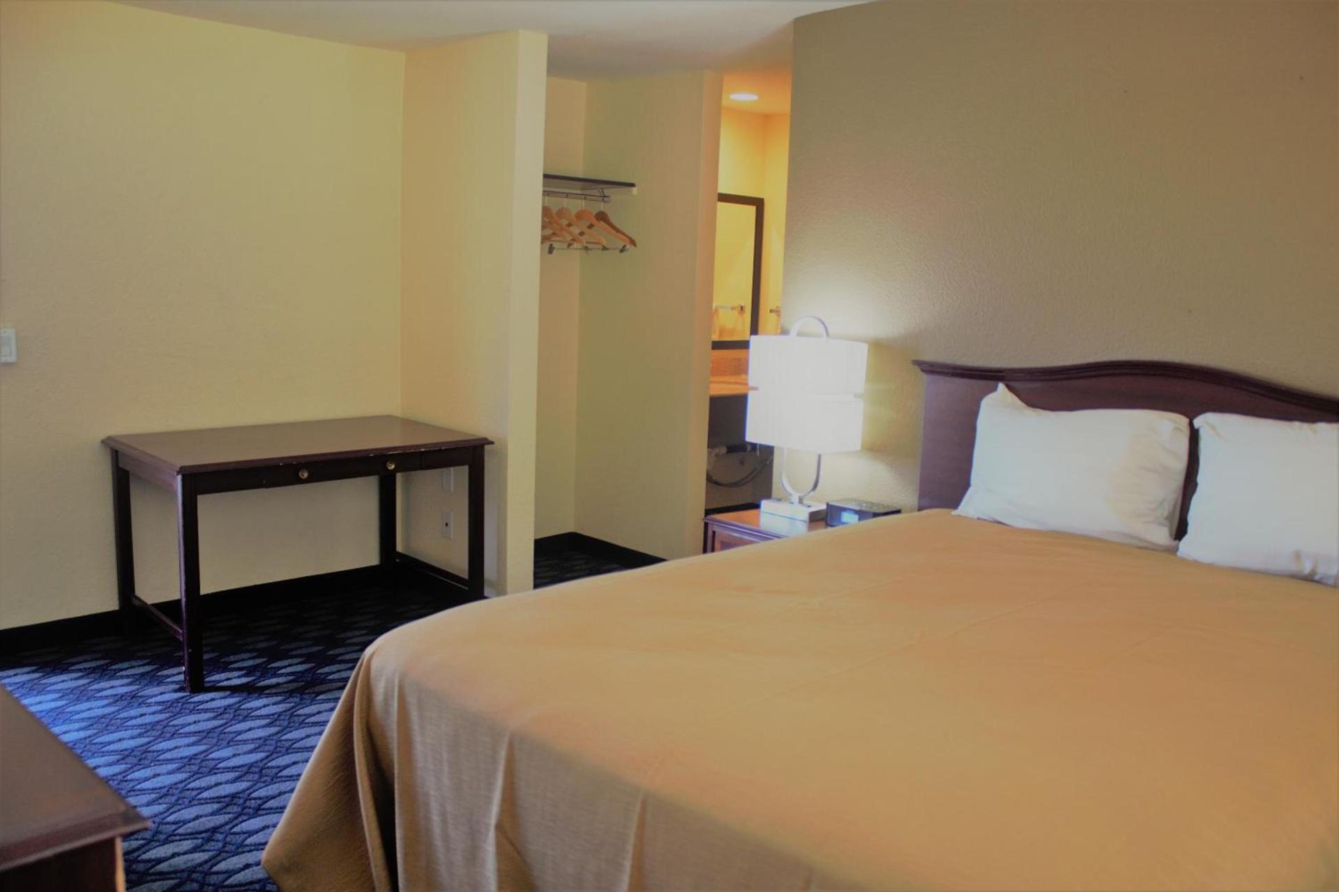Oregon Trail Inn and Suites photo 20