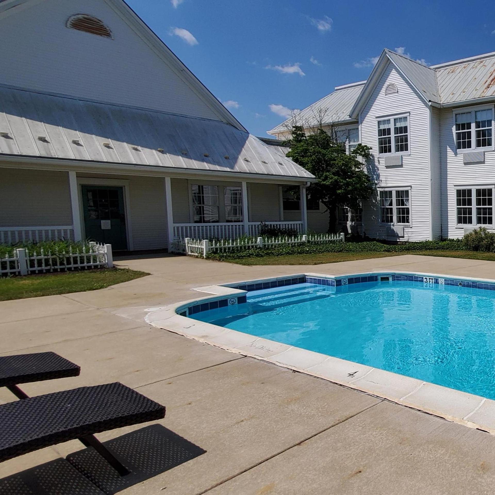 Amish Inn photo 5
