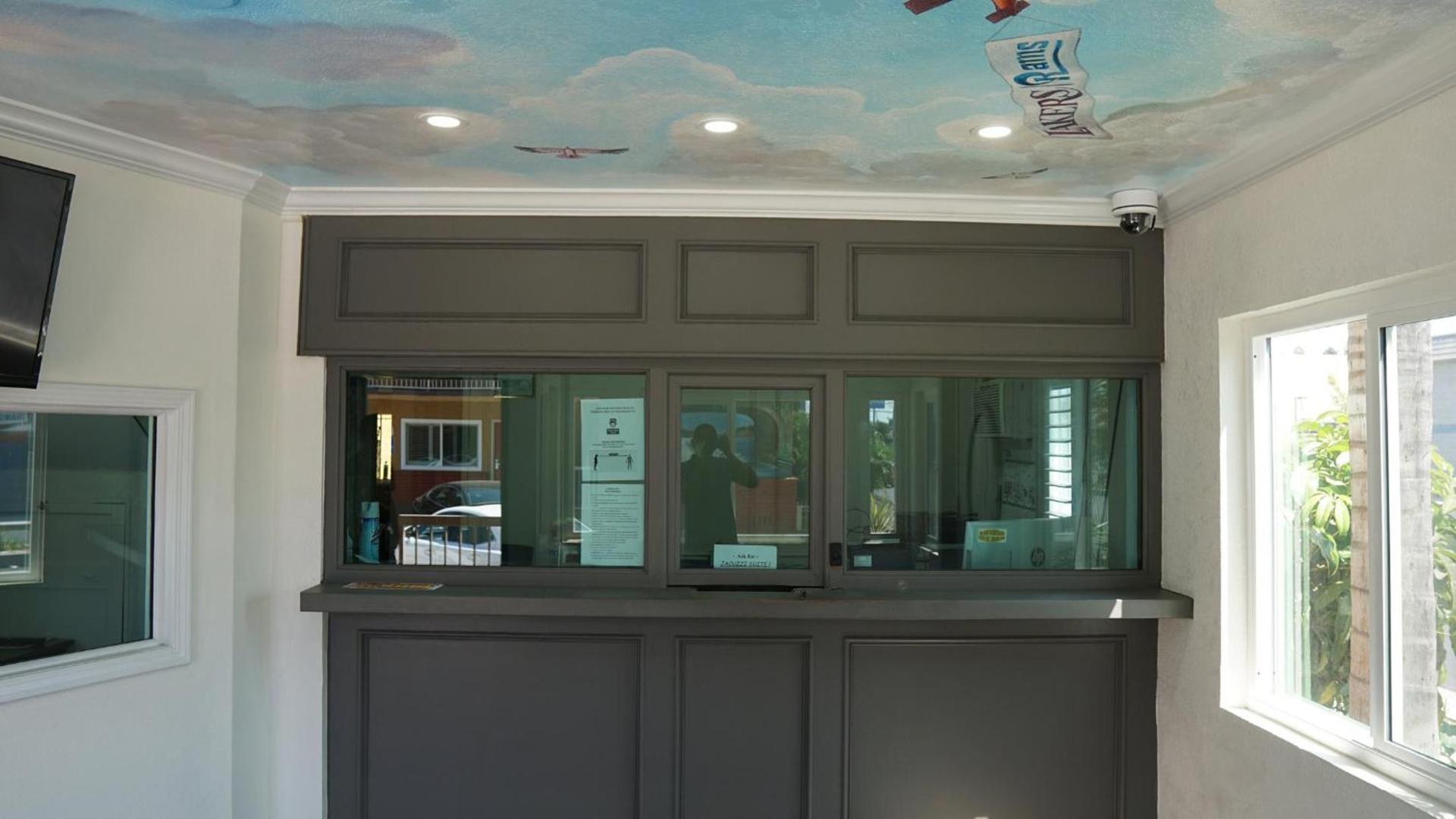 Sea Breeze Inn - LAX Airport, Los Angeles photo 9
