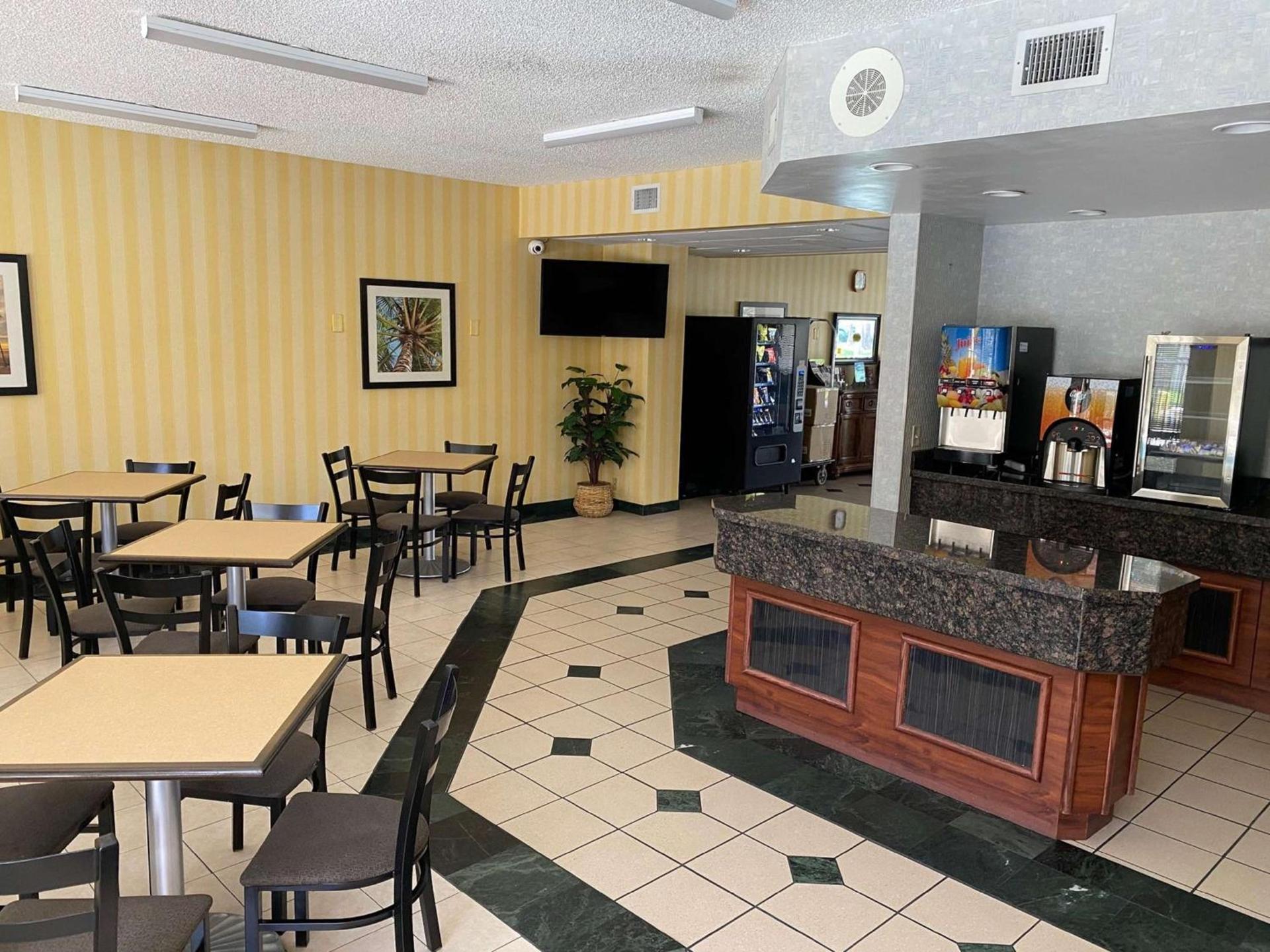 Quality Inn Fort Pierce I-95 photo 7