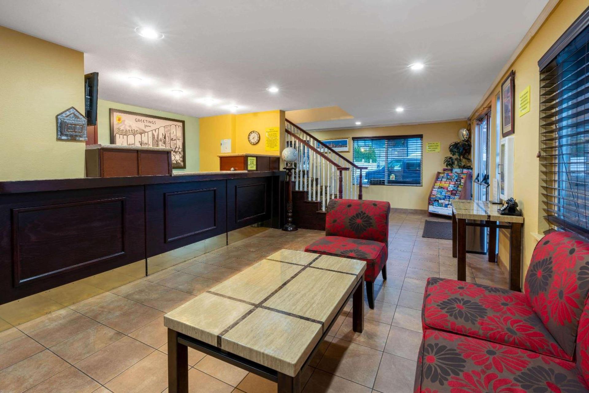 Sutton Suites Hotel photo 2