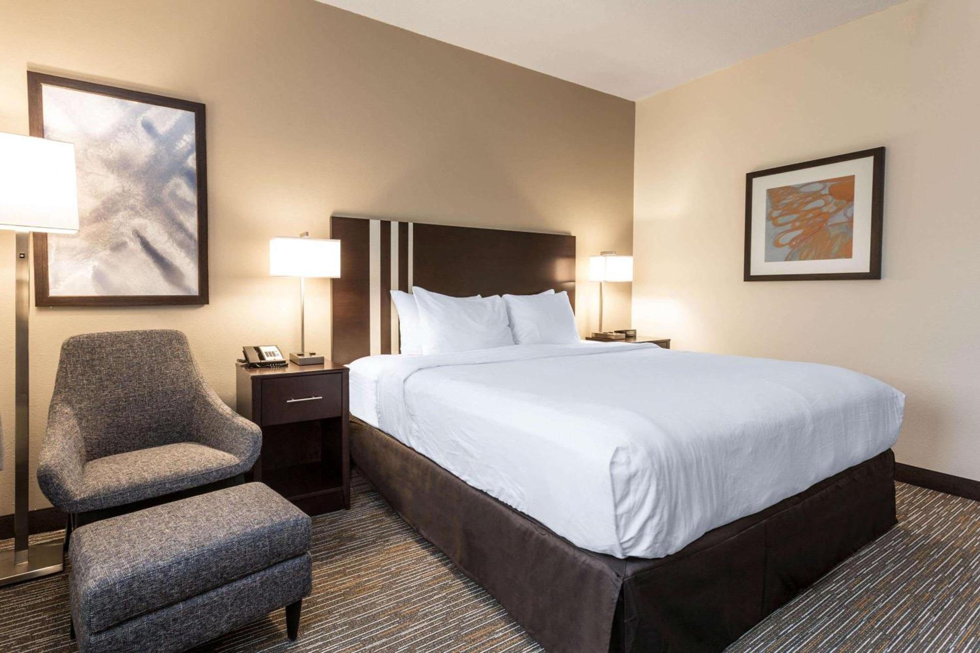 Wingate by Wyndham Gurnee photo 6