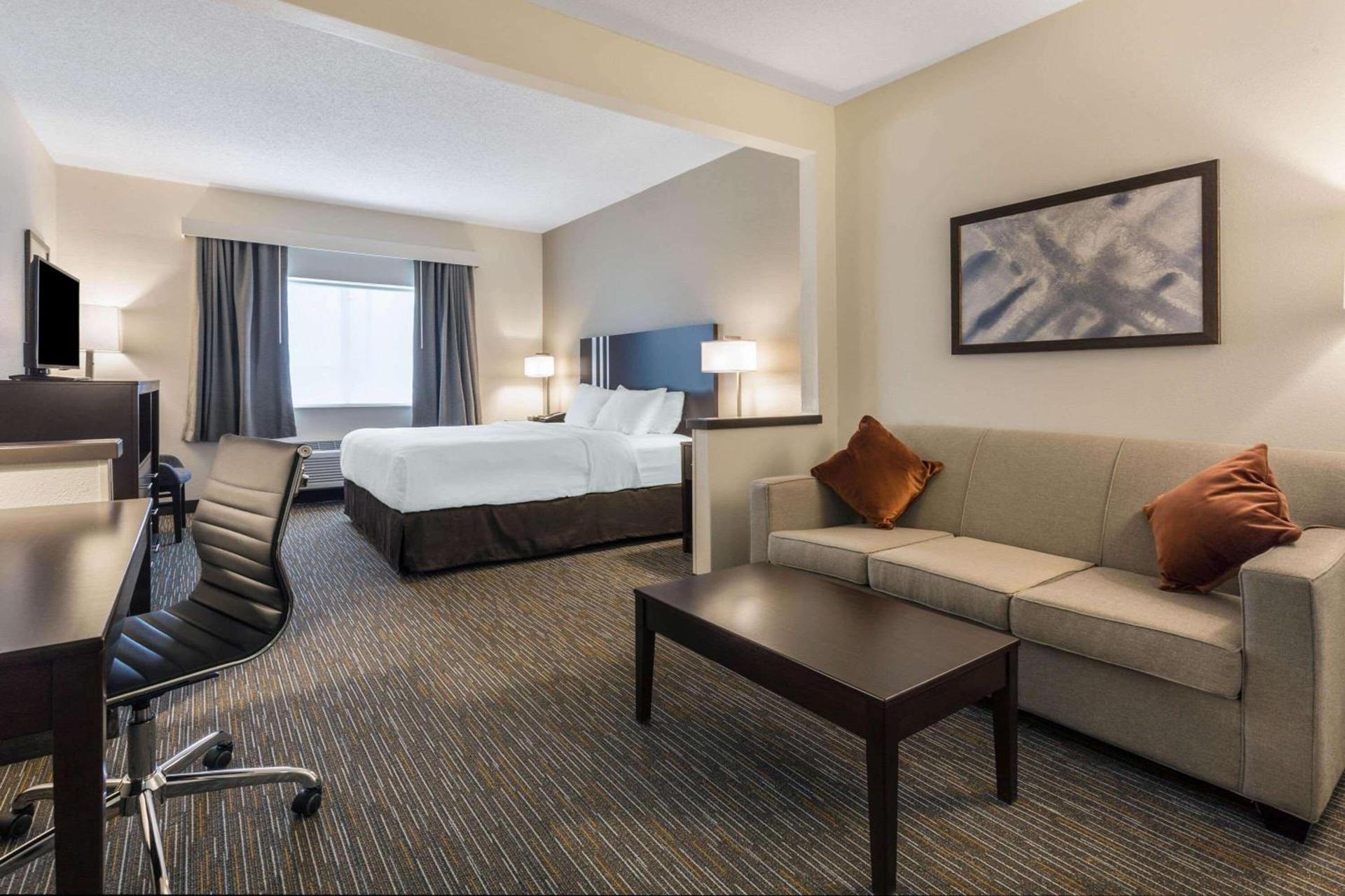 Wingate by Wyndham Gurnee photo 8
